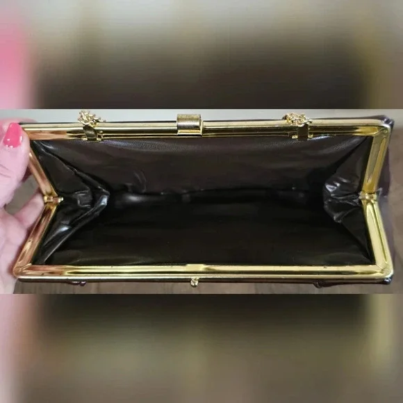 Classy Vintage Burgundy Wine Colored Clutch Purse Wristlet - Picture 5 of 7